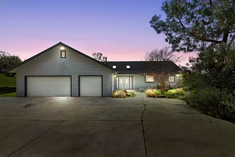 43707 Cedar Grove Ct, Coarsegold, CA 93614