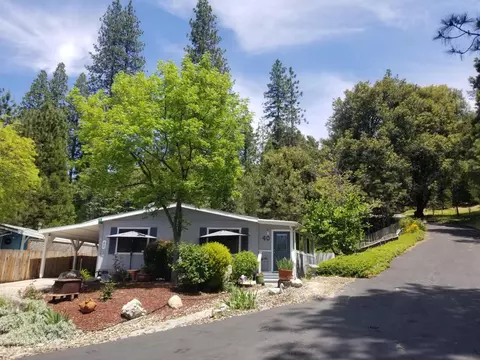 39737 Road 274 #40, Bass Lake, CA 93604