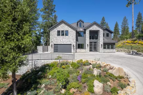 40145 Mariposa Lilly Ln, Shaver Lake, CA 93664