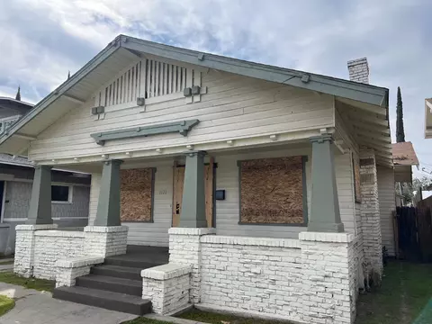 1121 N Echo Ave, Fresno, CA 93728