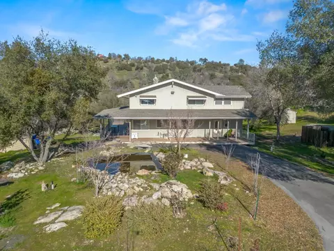 43555 Ellen Mine Rd, Coarsegold, CA 93614