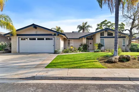 81 Mcarthur Ave, Clovis, CA 93611