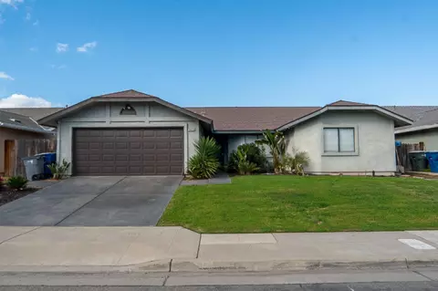 5416 W Swift Ave, Fresno, CA 93722