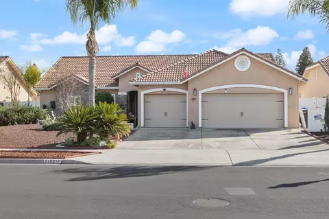 2499 Florence Ave, Sanger, CA 93657