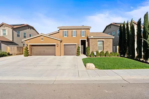 1075 Agua Dulce Ave, Clovis, CA 93619