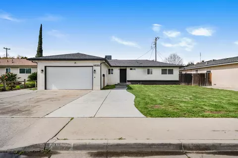 1622 Oxford Ave, Clovis, CA 93612