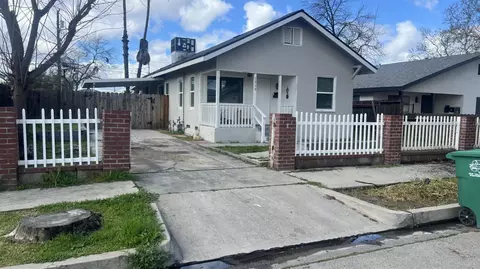 1315 Olive Ave, Sanger, CA 93657