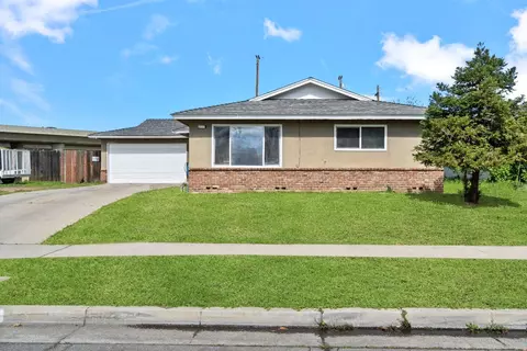 4727 E Norwich Ave, Fresno, CA 93726