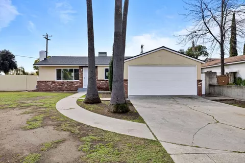 5094 E Lamona Ave, Fresno, CA 93727