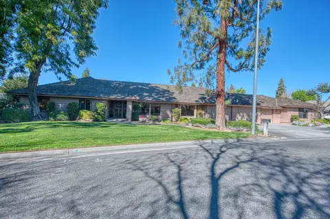2409 W 3rd St, Madera, CA 93637