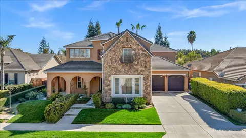1148 Everglade Ave, Clovis, CA 93619