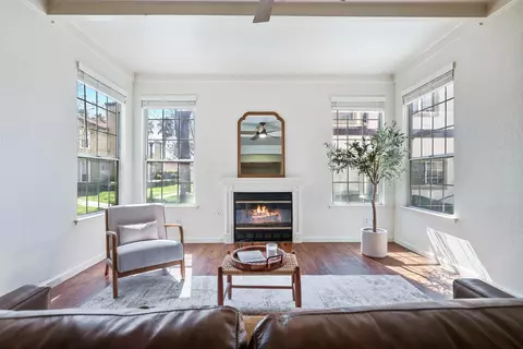 8153 N Cedar Ave #106, Fresno, CA 93720