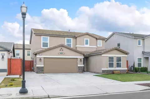 537 Elizabeth Ave, Sanger, CA 93657