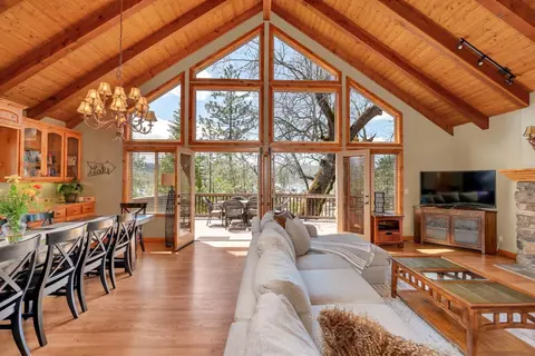 39380 Fir, Bass Lake, CA 93604