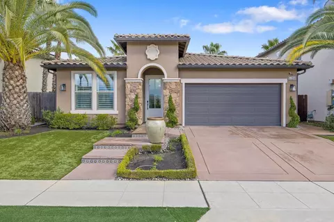 11334 N Blue Sage Ave, Fresno, CA 93730