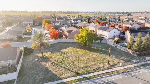 4705 N Bryan Ave, Fresno, CA 93723