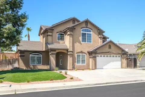 228 N Adler Ave, Clovis, CA 93612
