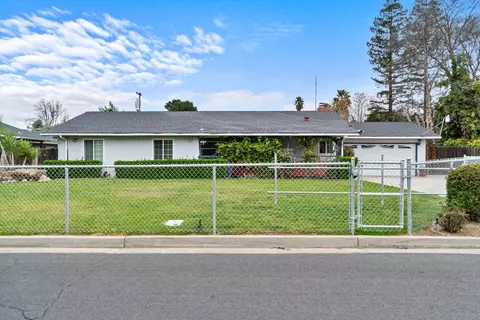 210 S Caesar Ave, Fresno, CA 93727