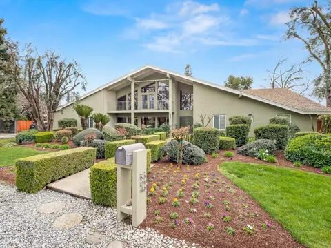 1259 W Moraga Rd, Fresno, CA 93711