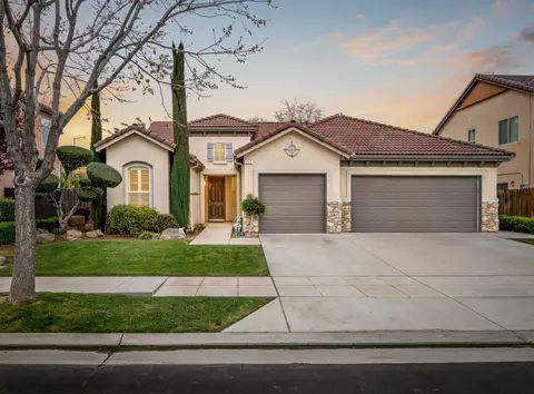 505 Serena Ave, Clovis, CA 93619