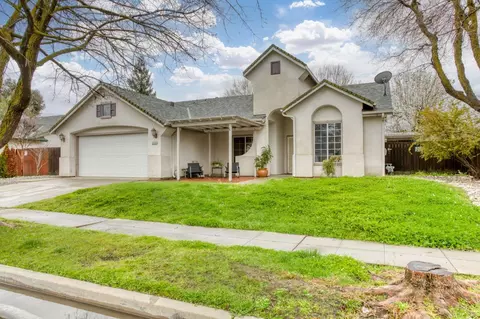 2876 Griffith Ave, Clovis, CA 93611 photo 1