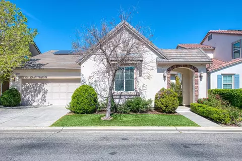 4257 Salem Ln, Clovis, CA 93619