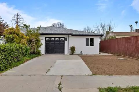 4642 W Ashlan Ave, Fresno, CA 93722