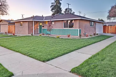 2843 E Willis Ave, Fresno, CA 93726