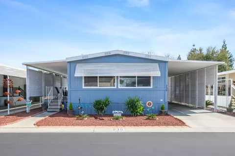 1001 Sylmar Ave #230, Clovis, CA 93612