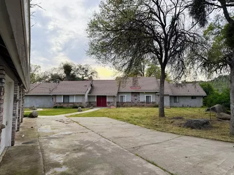 47409 Thunderhill Ln, Yokuts Valley, CA 93675