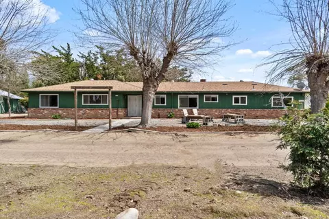 2244 Tivy Valley Rd, Sanger, CA 93657
