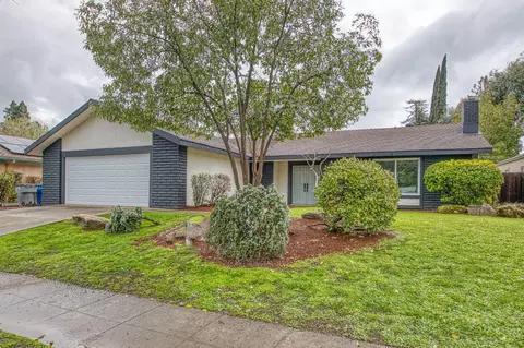 3327 E Menlo Ave, Fresno, CA 93710