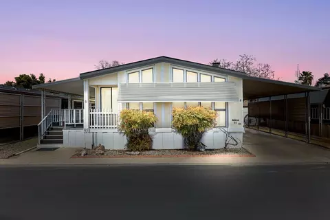 1551 6th Ave Dr #SPC 95, Kingsburg, CA 93631