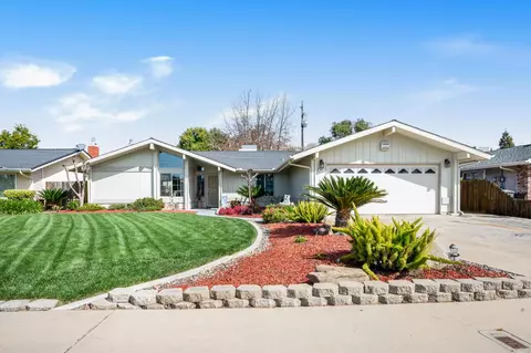 1881 Tenaya Ave, Clovis, CA 93611