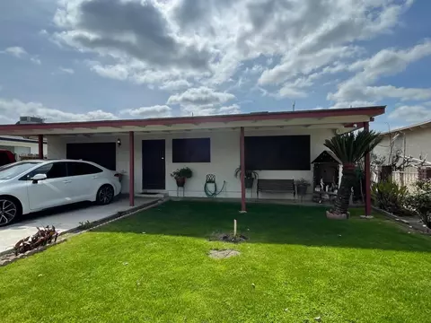 1614 County Line Rd, Delano, CA 93215