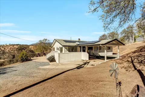40267 Bear Creek Dr, Springville, CA 93265