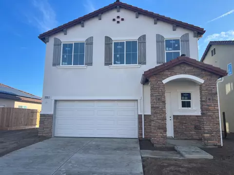 1468 Concord Way #LT 36, Dinuba, CA 93618