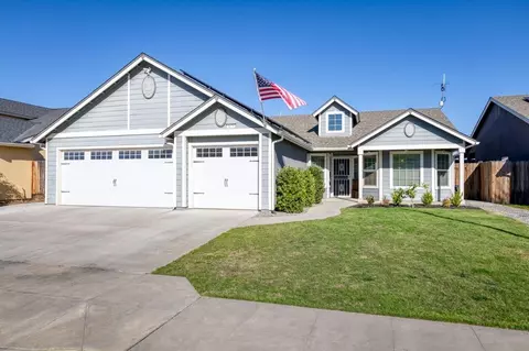 3078 N Apricot Ave, Fresno, CA 93727