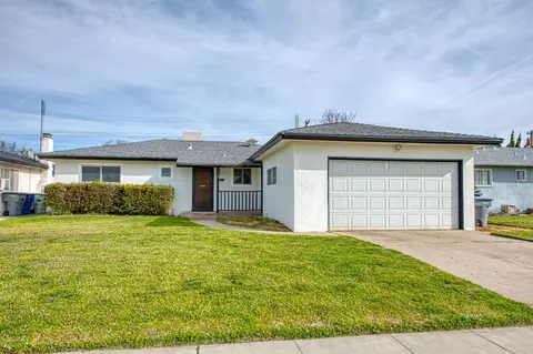 4473 E Holland Ave, Fresno, CA 93726