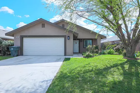 1484 Ardilla Dr, Madera, CA 93638