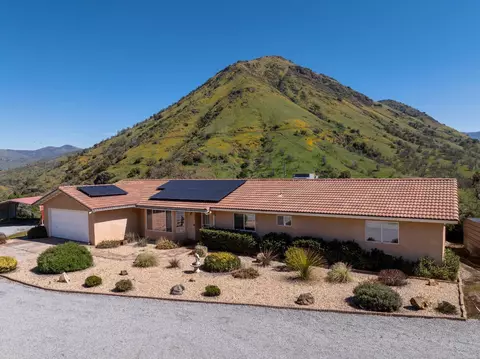 1747 Silver Ln, Yokuts Valley, CA 93675