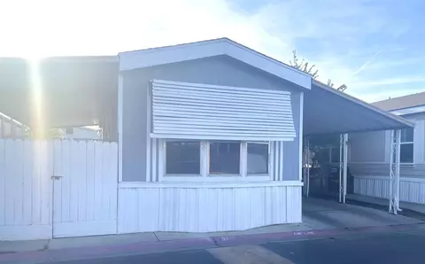 2533 W Mckinley #51, Fresno, CA 93728