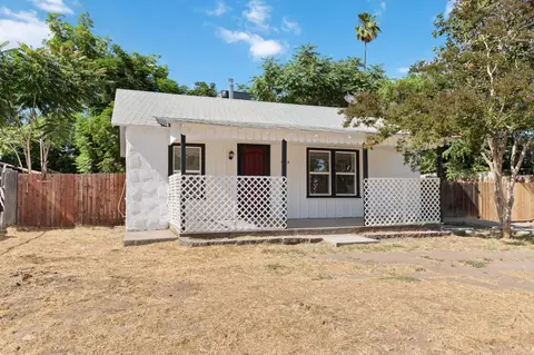 Exterior - 4139 E Hedges Ave, Fresno, CA 93703 photo 2 of 7