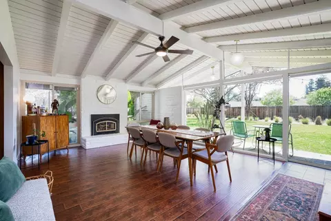 1555 S Minnewawa, Fresno, CA 93727