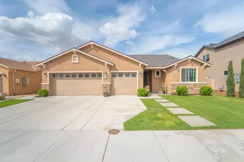 2563 Lindquist, Kingsburg, CA 93631