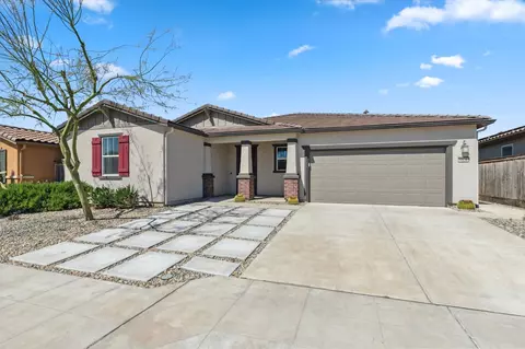6838 Cetti Ave, Fresno, CA 93727