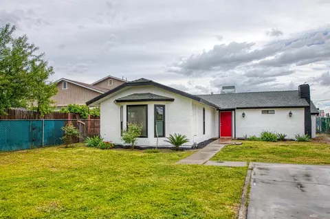 4212 E Clay Ave, Fresno, CA 93702