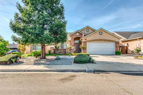 6585 E Buckeye Ave, Fresno, CA 93727