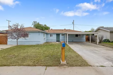288 N Balmayne St, Porterville, CA 93257