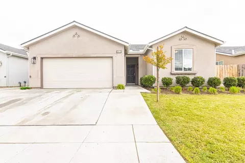 8418 S Rodriguez, Parlier, CA 93648